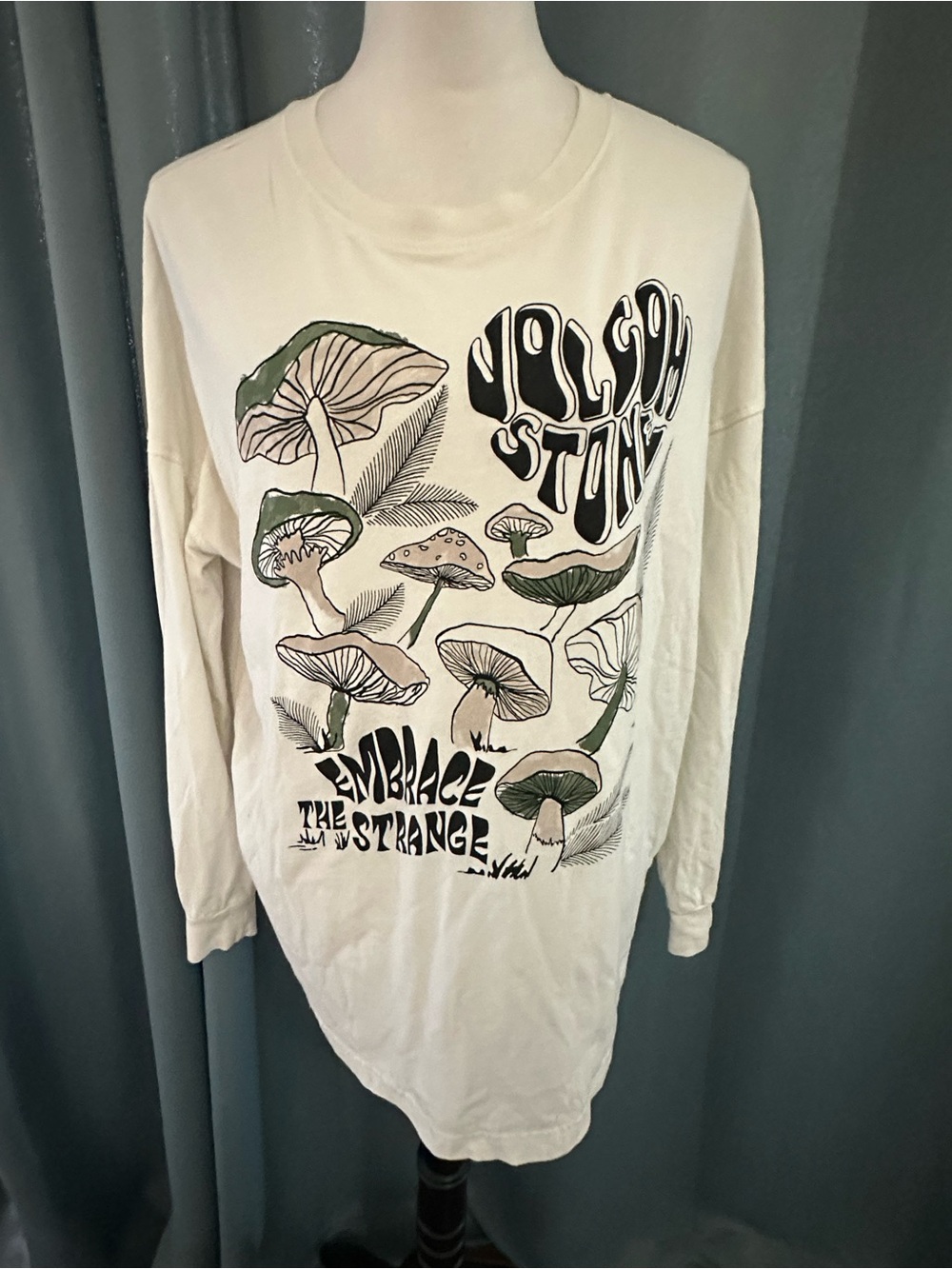 Volcom Embrace the Strange Mushroom Graphic LS Shirt Large Organic Cotton